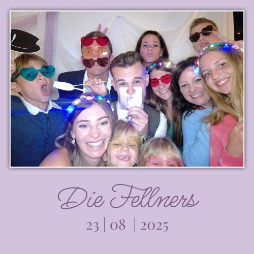 dtb2778626 32A6F4B-FB BD353794 104 collage