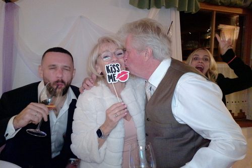 dtb2778626 32A6F4B-FB BD353794 145 1